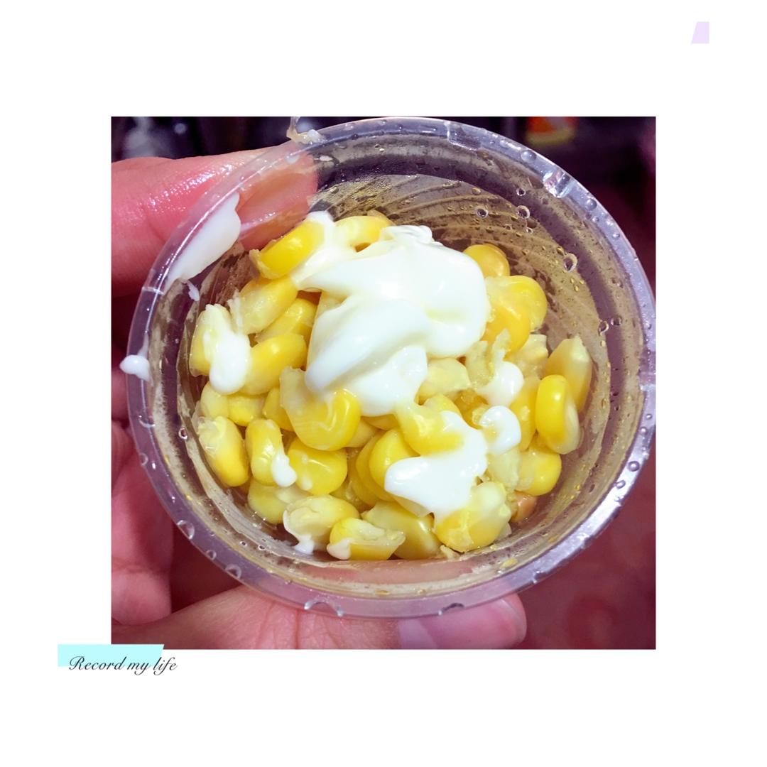 二肚夫妇_分享作品 2018年02月13日沙拉玉米杯99iphone 拍摄于