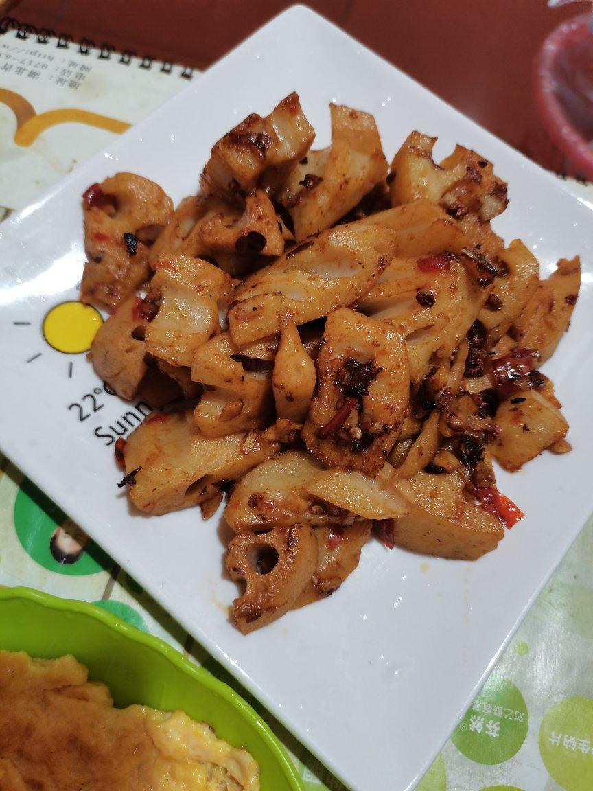 家常快手菜小炒藕丁真香