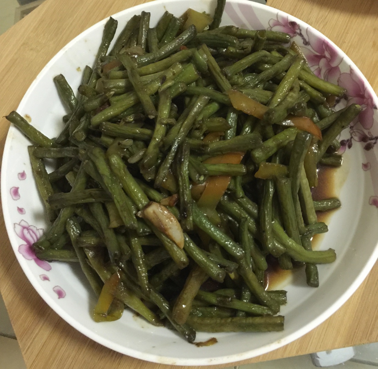 蒜炒豇豆（长豆角）