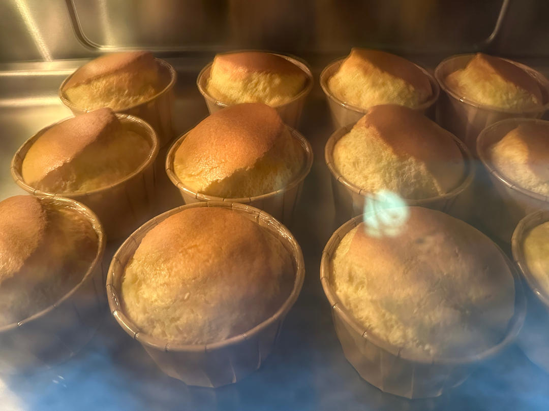 纸杯蛋糕 8寸戚风蛋糕的量