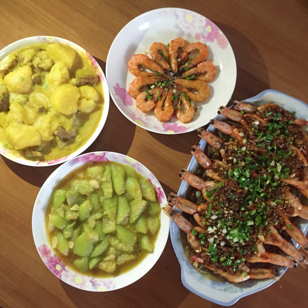 【视频】蒜蓉粉丝蒸扇贝