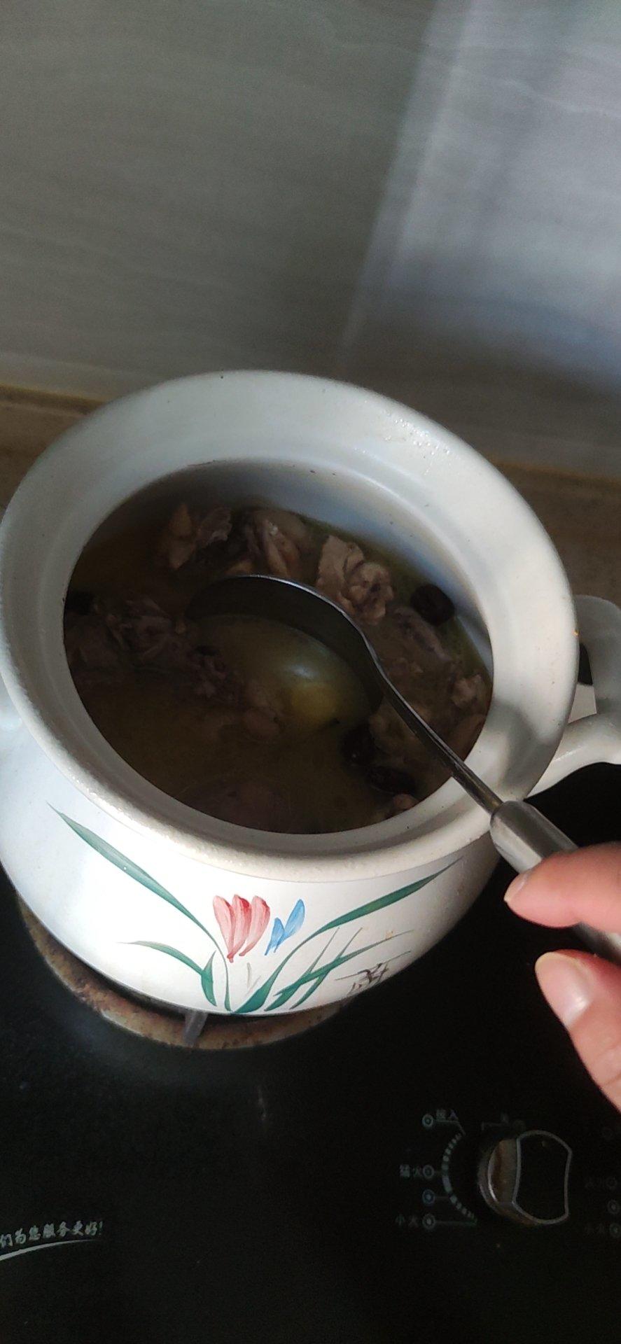 石斛西洋参鸡汤