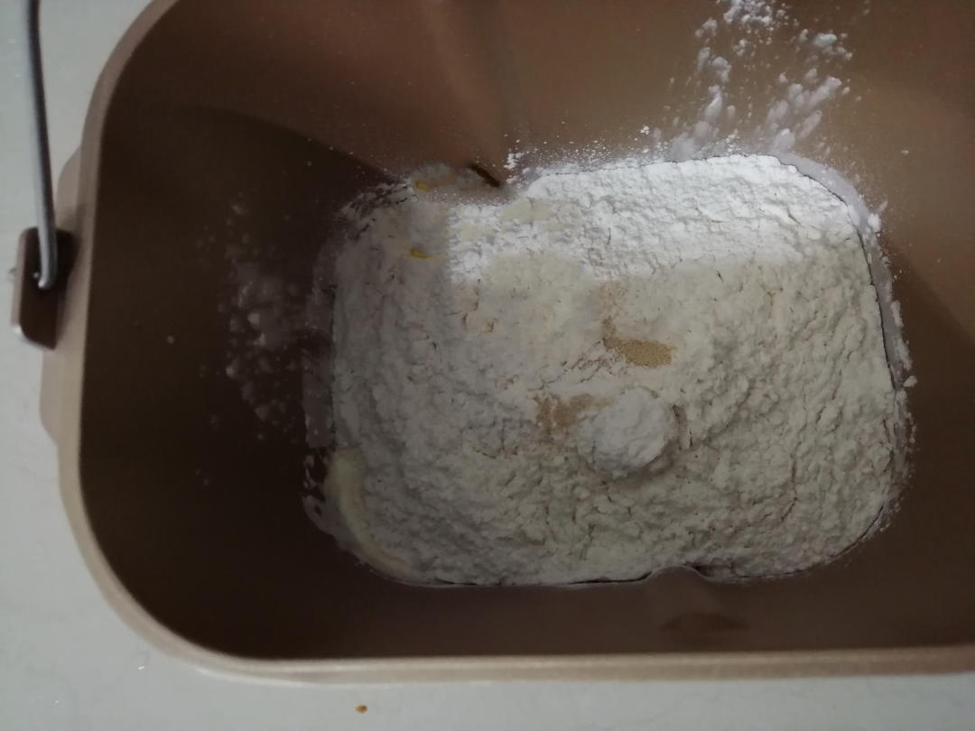 纯奶手撕吐司的做法 步骤1