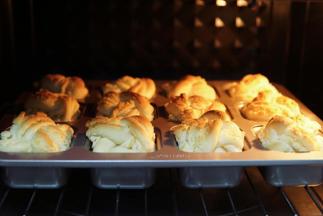 奶香椰蓉小面包