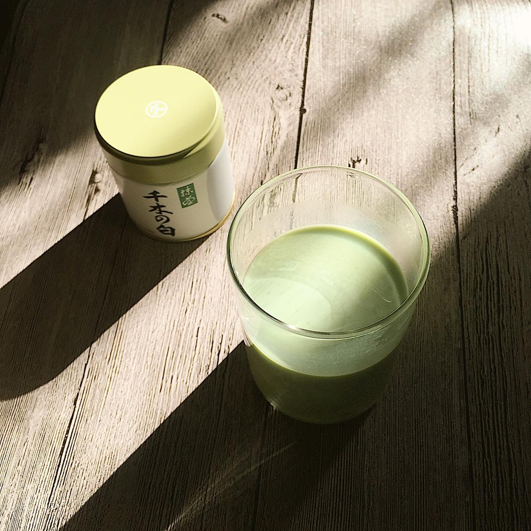 黑糖蜜黄豆粉抹茶拿铁