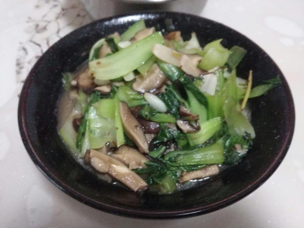 简易版香菇扒油菜