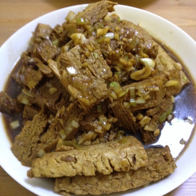 卤汁葱香冻豆腐