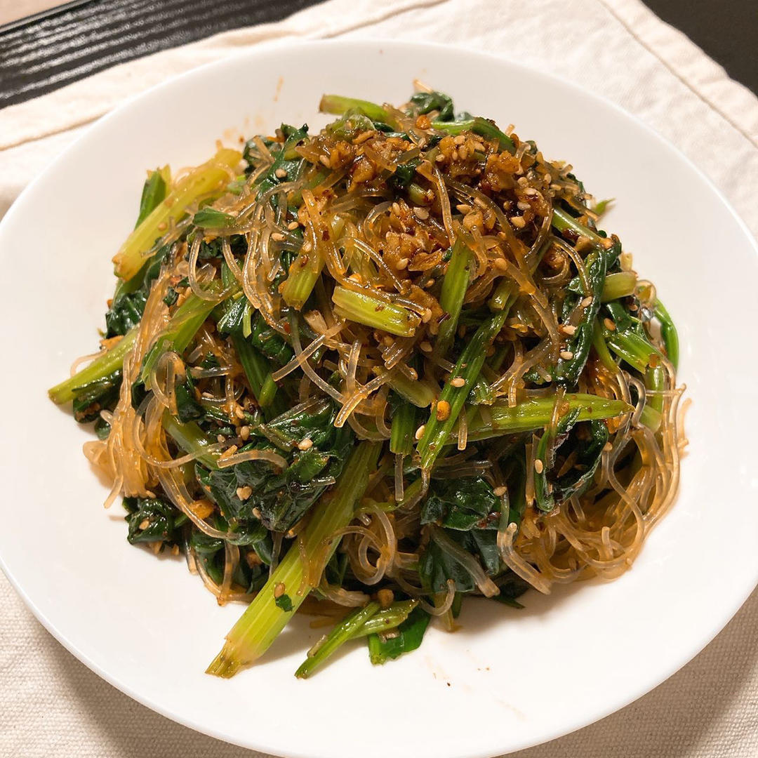 开胃爽口又营养的菠菜拌粉丝