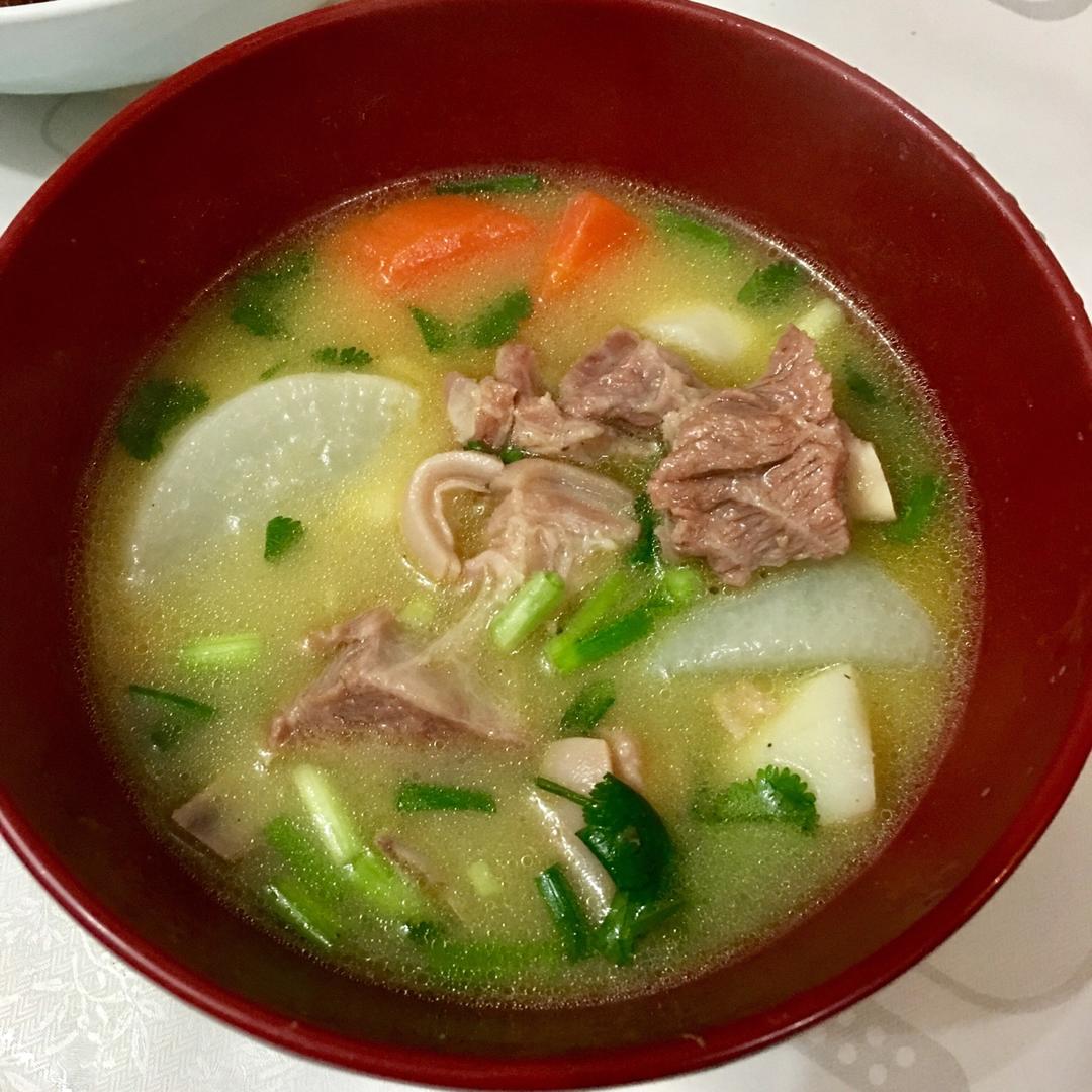 萝卜炖羊排
