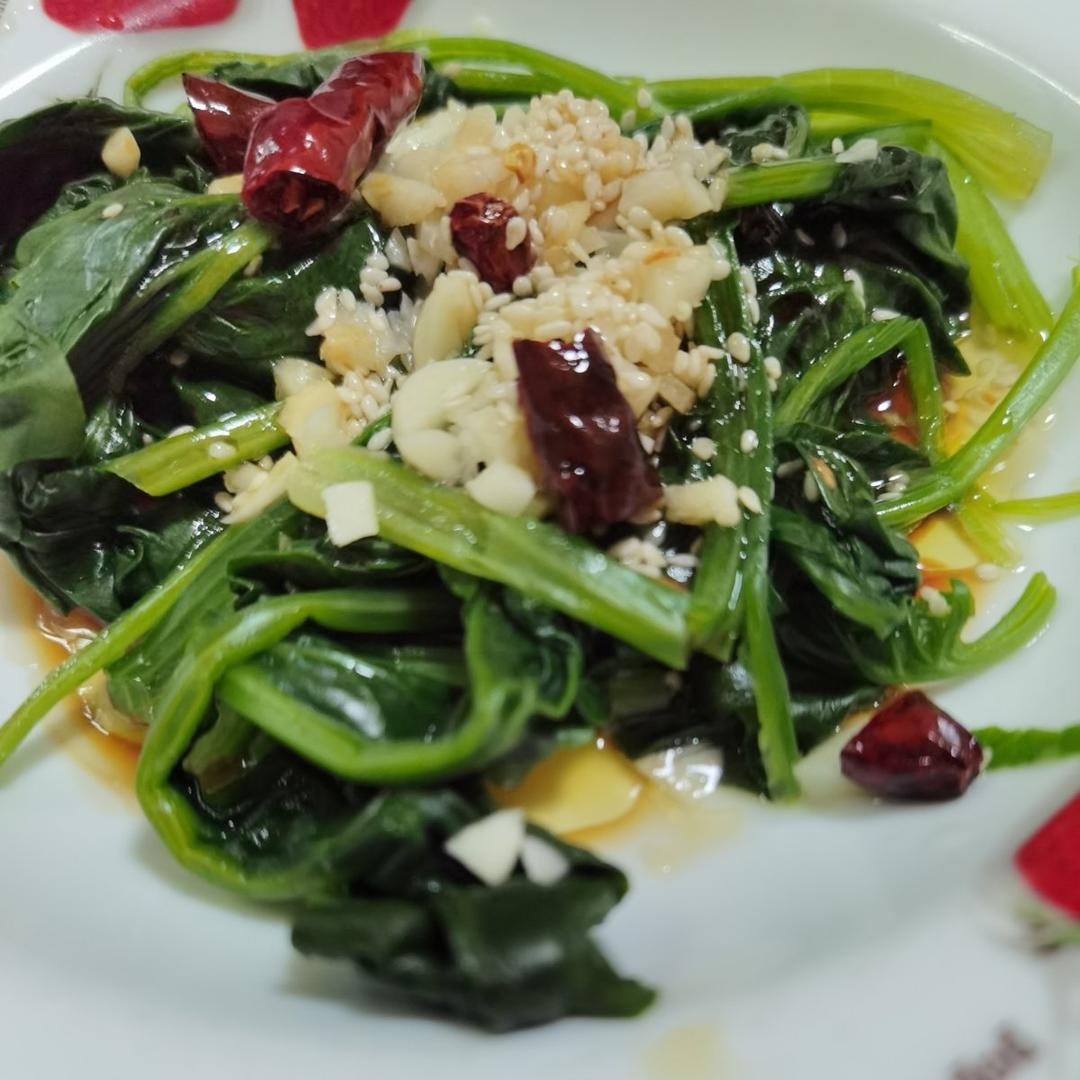 凉拌菠菜(家传秘方)