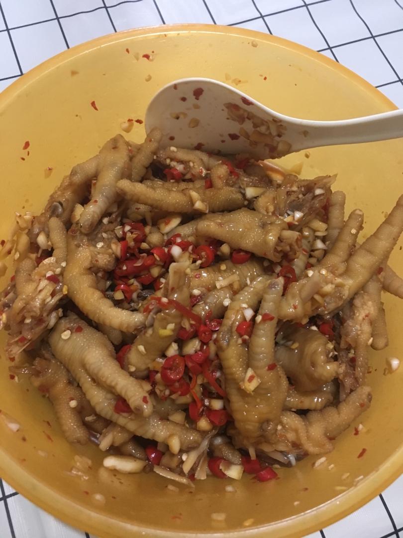 绝对不会后悔的酸辣鸡爪