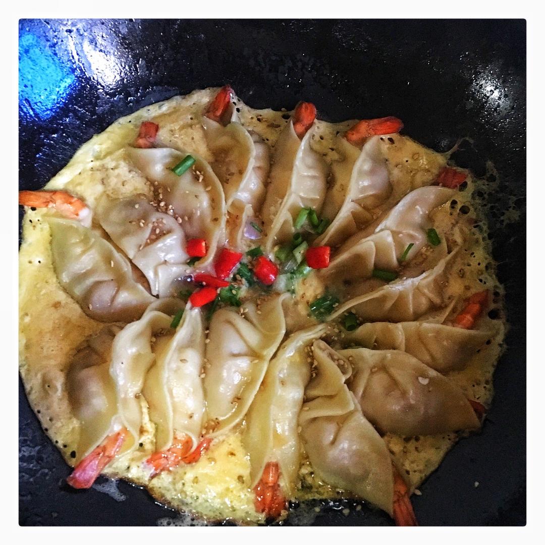 【大虾抱蛋饺】