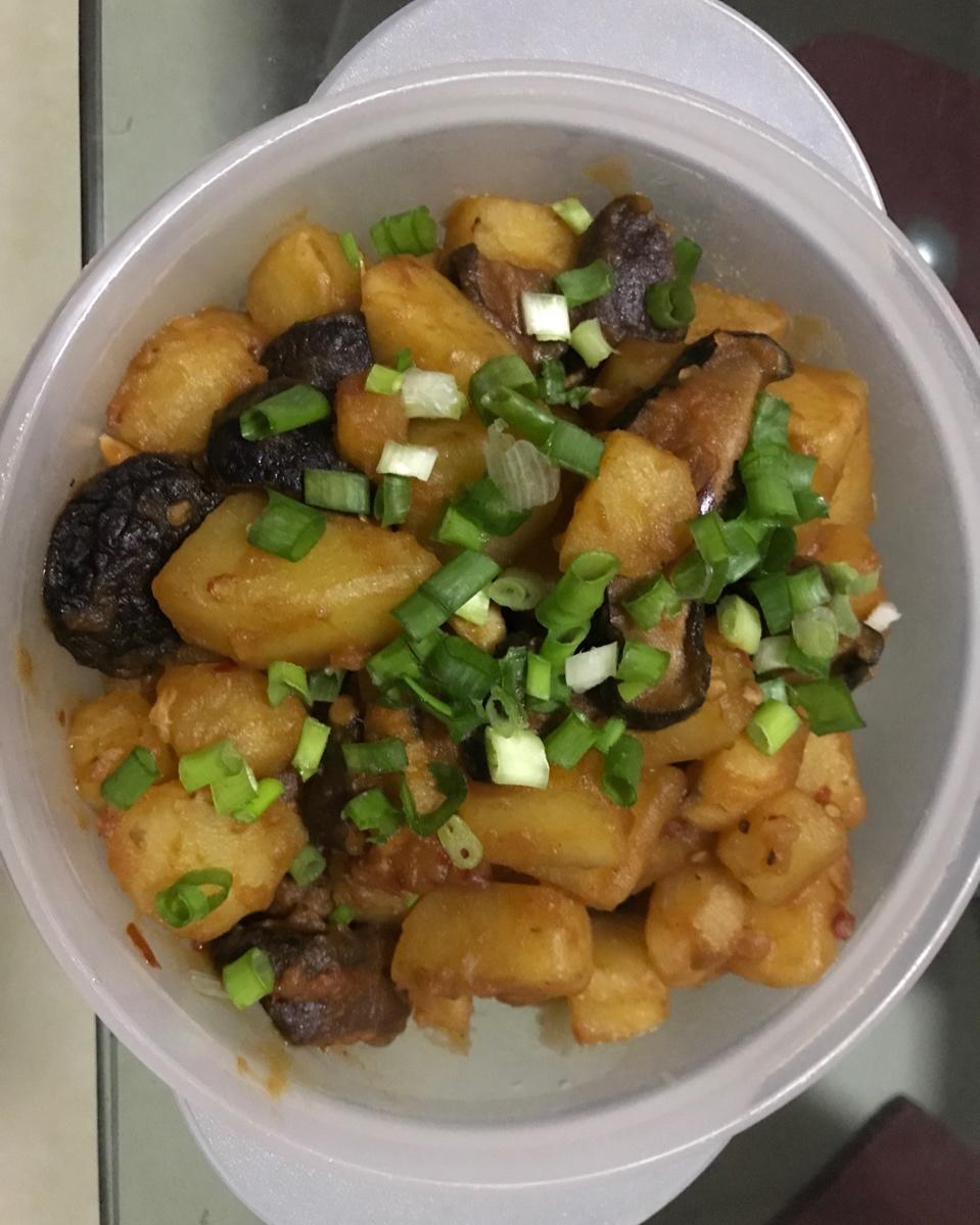 红烧土豆块