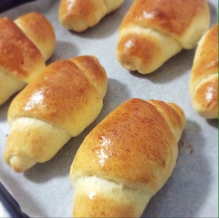 黄油面包卷