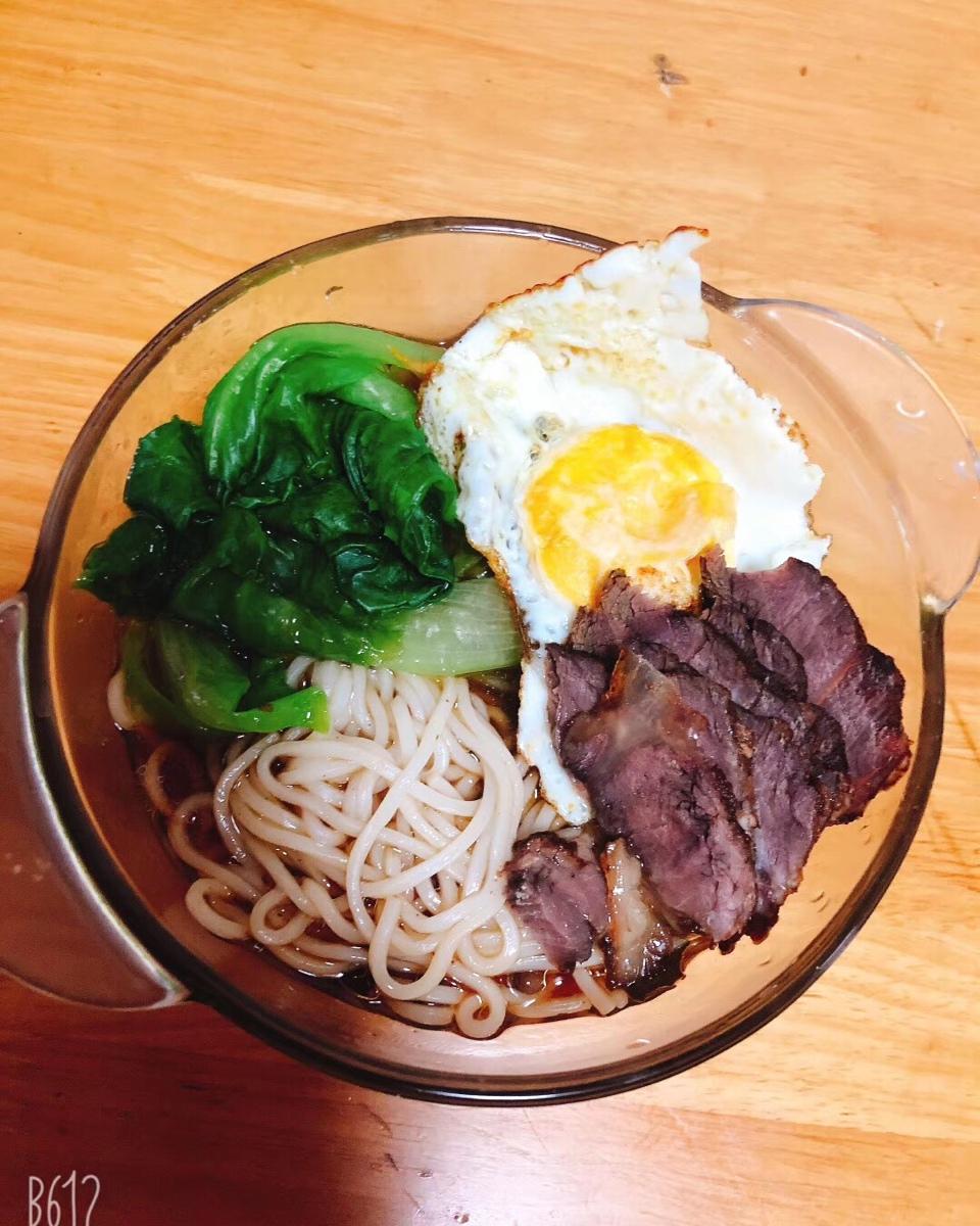 一碗热汤面