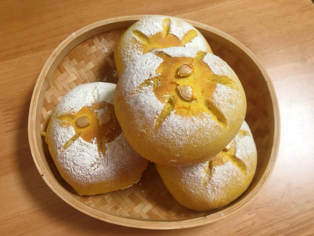 🌼全麦｜南瓜｜麻薯乳酪花朵软欧面包｜软糯拉丝