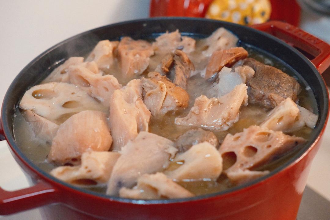 武汉藕汤（铸铁锅版丝毫不差吊子煨汤）