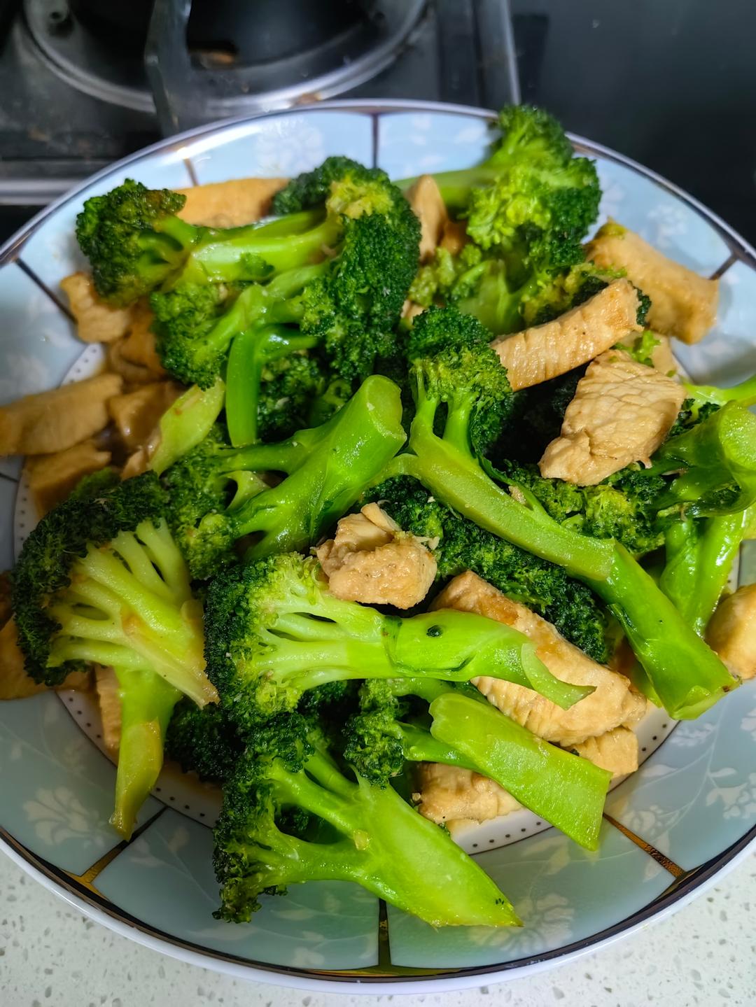 西蓝花炒鸡胸肉