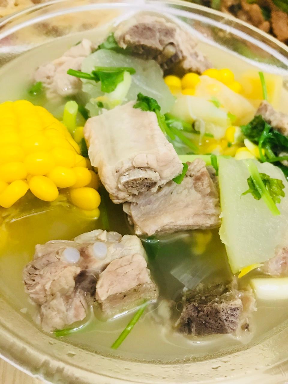 排骨玉米汤
