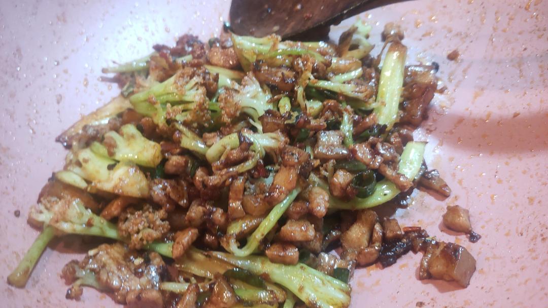 和饭店一个味道的干锅花菜