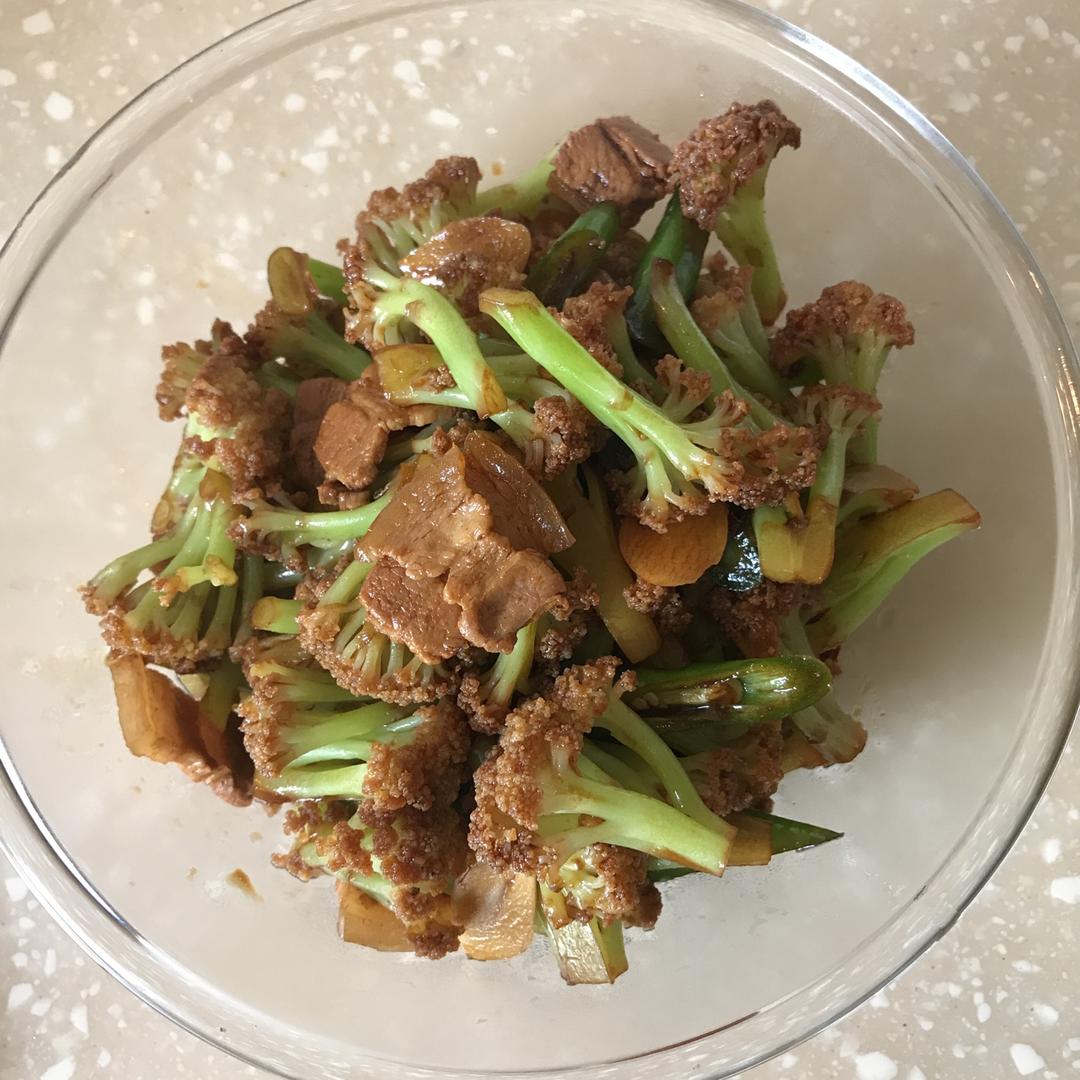 老丁的私房菜-干锅花菜