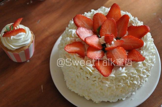 小清新草莓奶油戚风蛋糕裱花蛋糕的做法