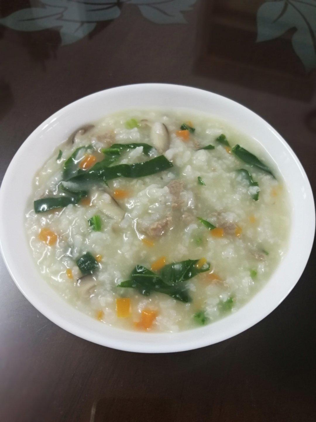 香菇菠菜牛肉粥