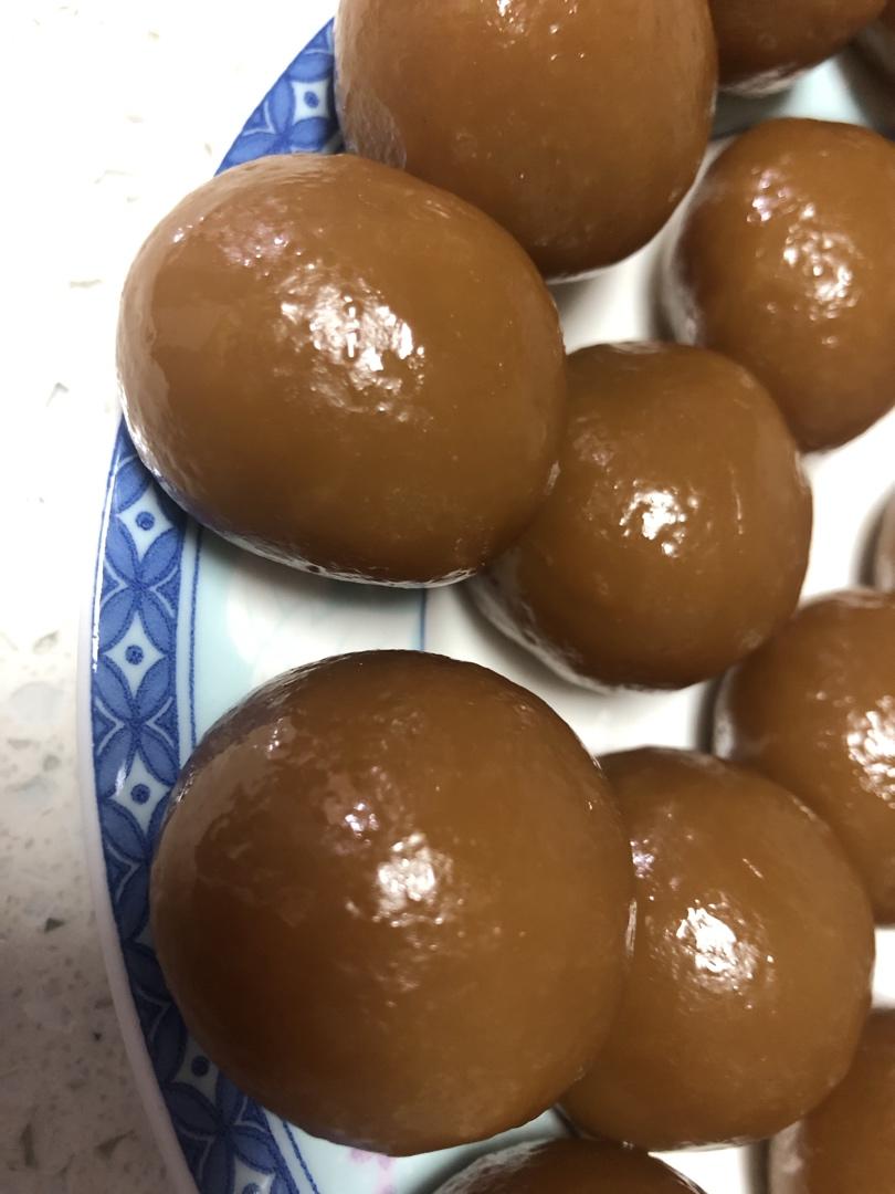 宁波特色小吃---灰汁团