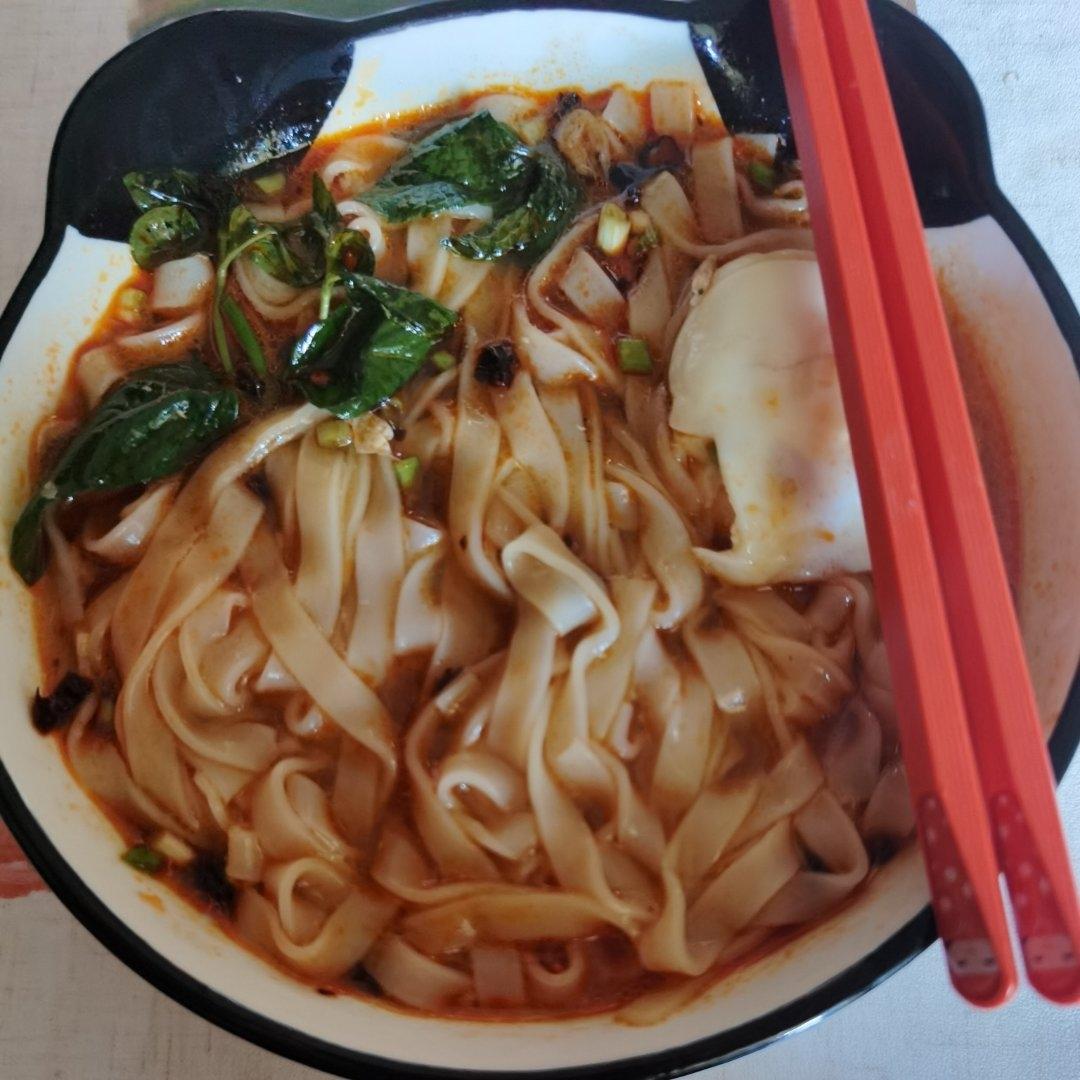 清汤挂面-香而不腻，方便快捷