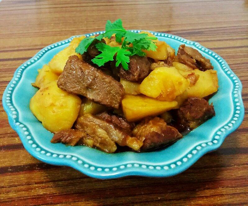 土豆烧牛腩
