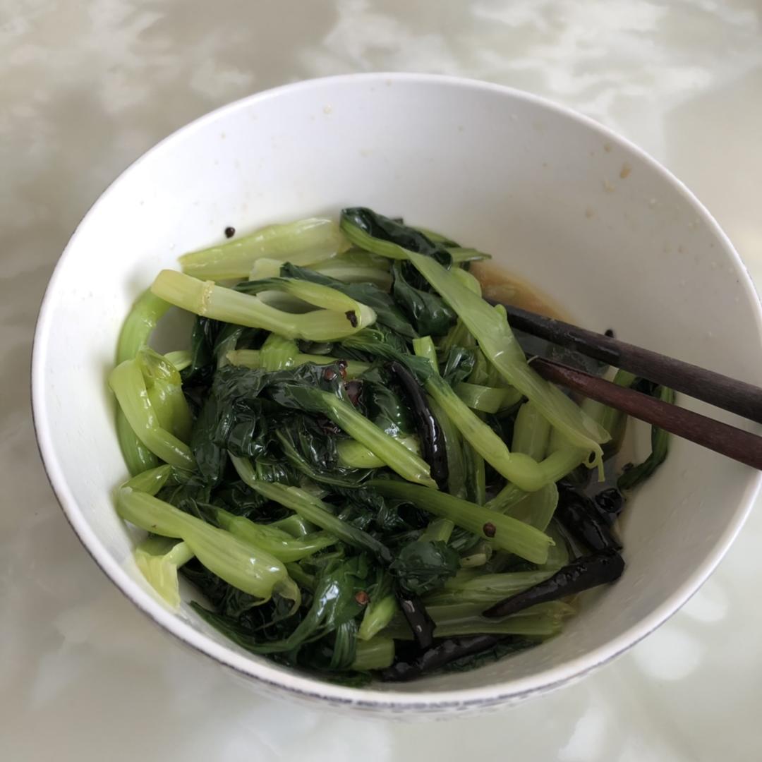 辣椒油拌油菜