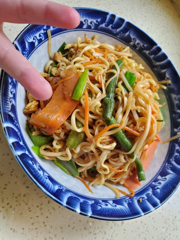 🍜最简单最好吃的家常炒面