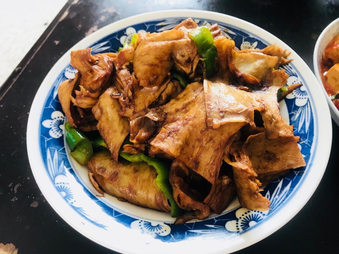 青椒炒面筋
