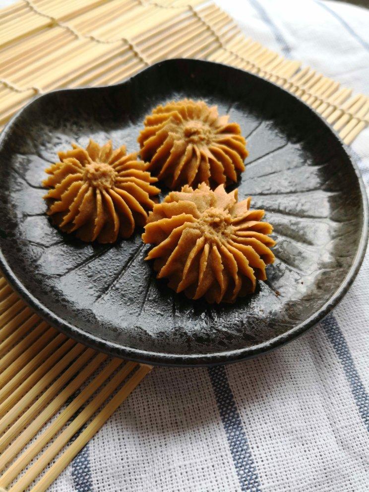 酥脆，好挤，简单又不易变形的红糖曲奇