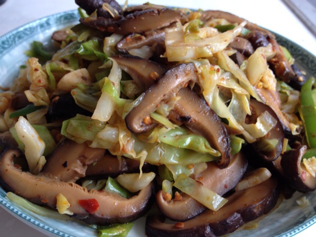 大白菜香菇炒肉丝