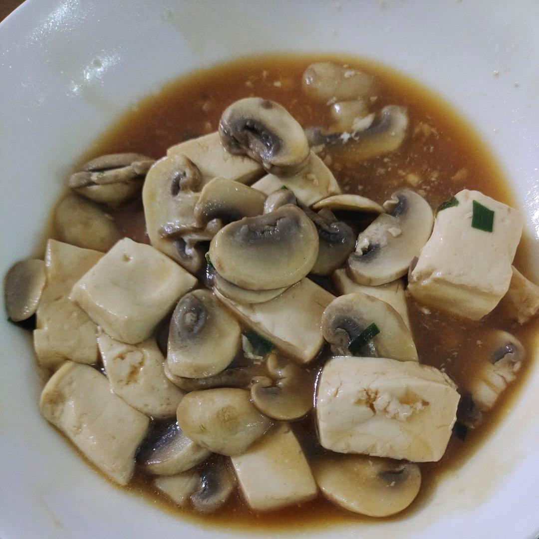 口蘑炒豆腐