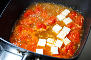 番茄豆腐鱼片汤的做法 步骤6