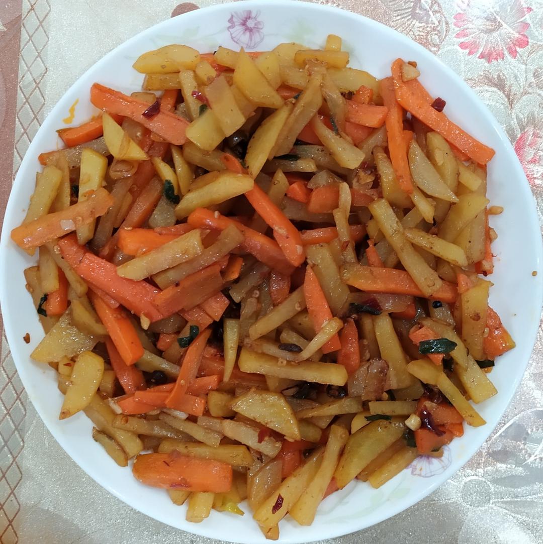 炒胡萝卜土豆丝