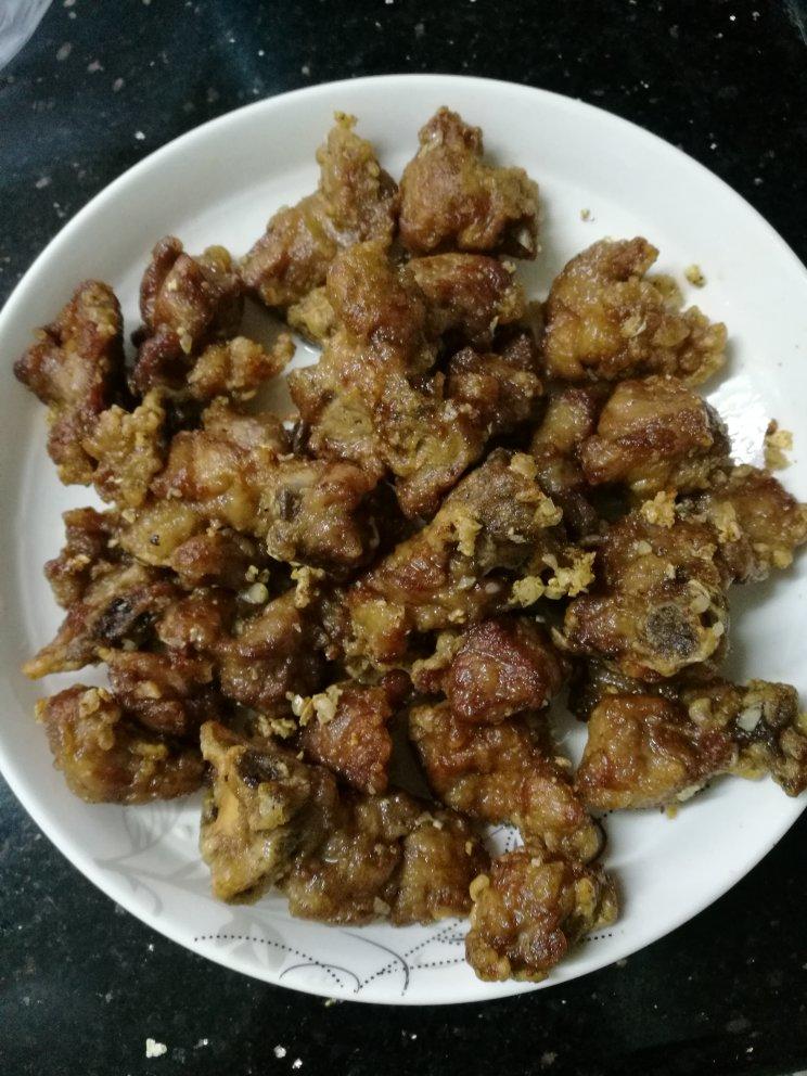 金牌蒜香排骨