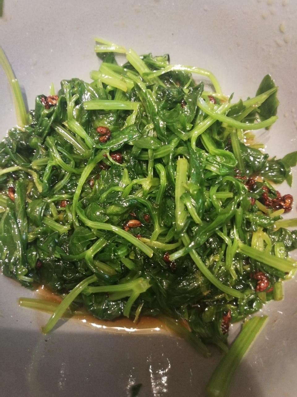 炝芹菜叶咸菜