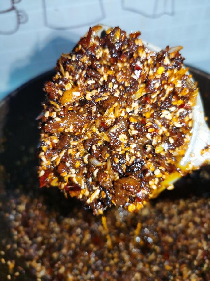 厨师长教你：“香辣牛肉酱”的做法，味美色鲜，回味悠长