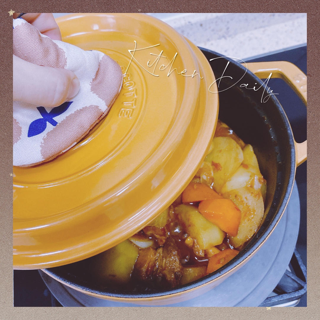 铸铁锅土豆炖牛肉