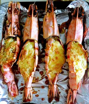 芝士焗阿根廷大虾的做法 步骤4