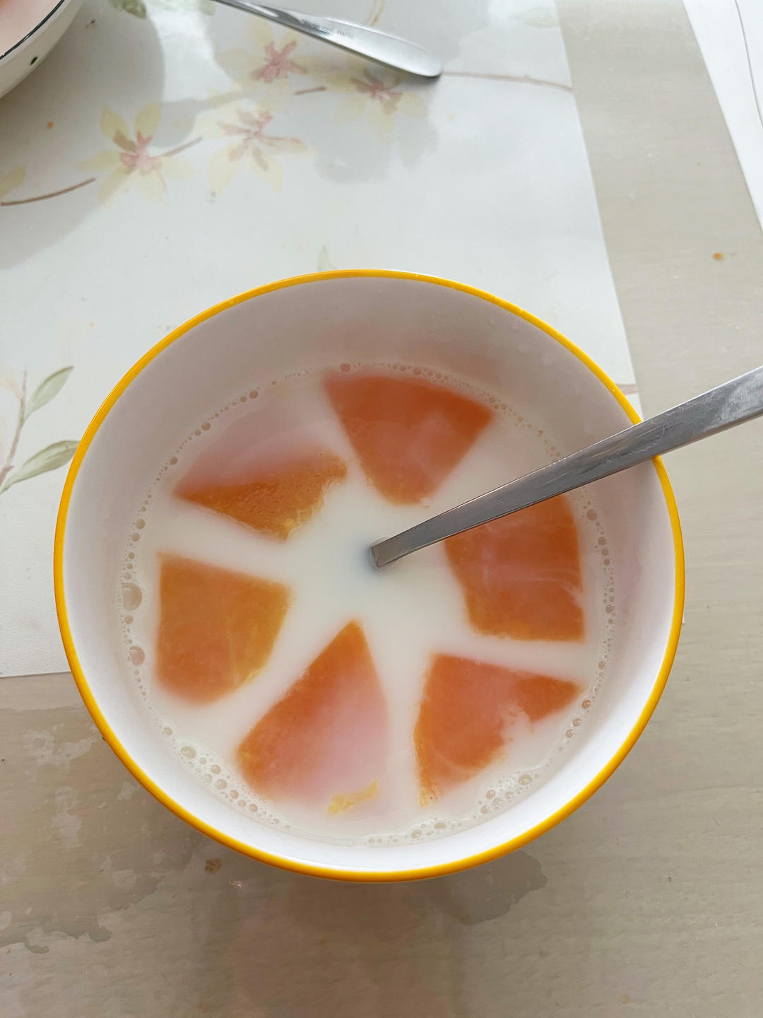 木瓜炖牛奶