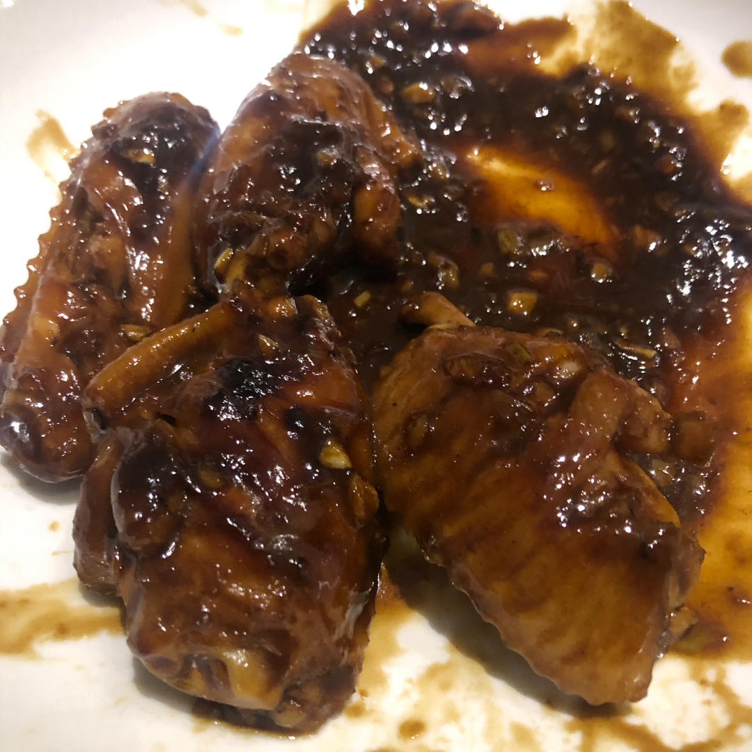 不要再可乐鸡翅了，求求你试试蒜香鸡翅吧，香味捅破天花板！