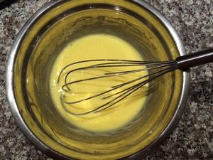 酸奶乳酪戚风（脱水酸奶版）的做法 步骤3