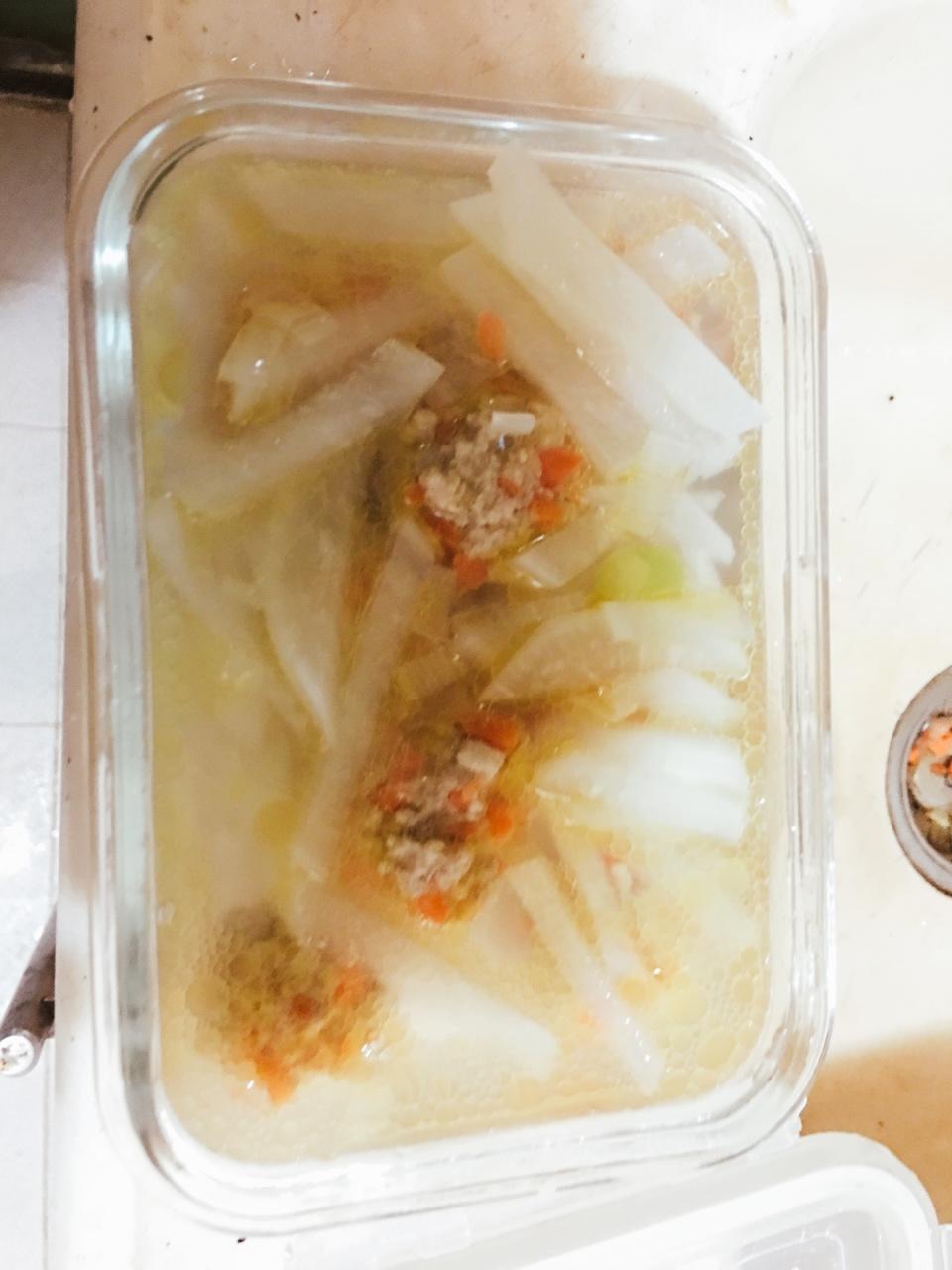 【10分钟系列】白萝卜豆腐圆子汤