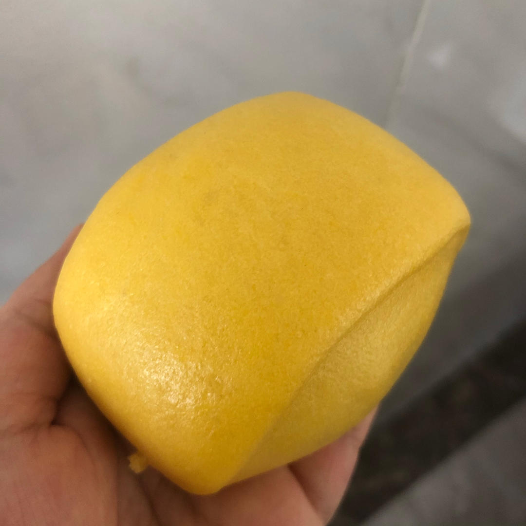 新手也可以--详解如何做出人见人爱、金黄的南瓜馒头