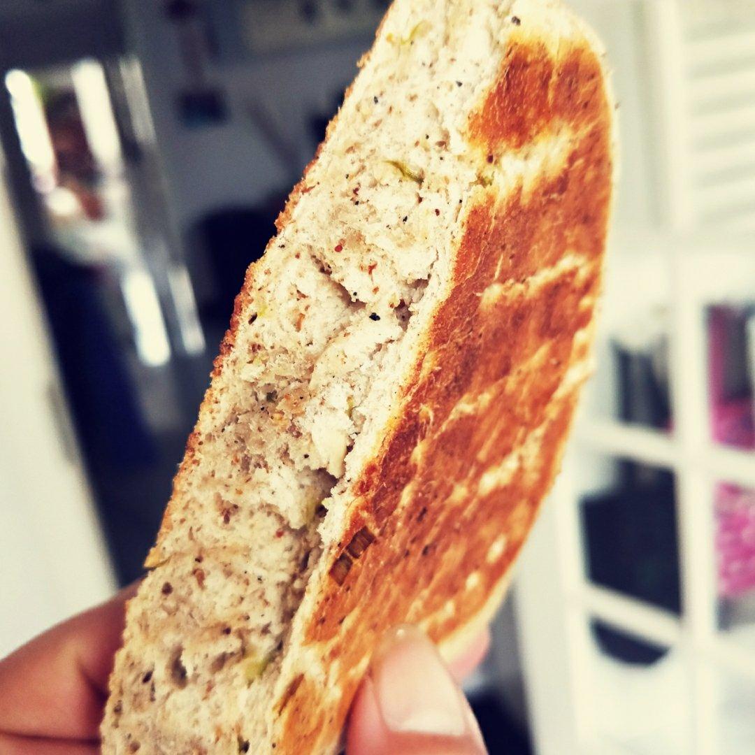 fion62做的越简单越健康:电饼铛版白面烙饼