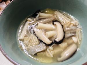 鲜美杂菌汤的做法 步骤6